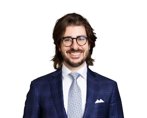 Plastic Surgeon Clackamas - Sean McNally - Plastic Surgery 9 Featured image