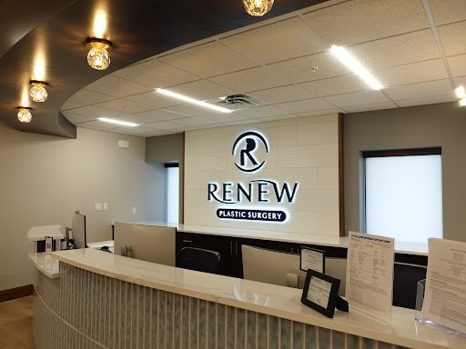 Plastic Surgeon Edina - RENEW Plastic Surgery 16 Featured image