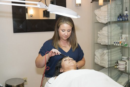 Plastic Surgeon Baltimore - University of Maryland Facial Plastic Surgery & Medical Spa 12 Featured image