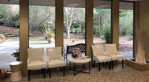 Plastic Surgeon Santa Rosa - Chernoff Cosmetic Surgery 2 Featured image